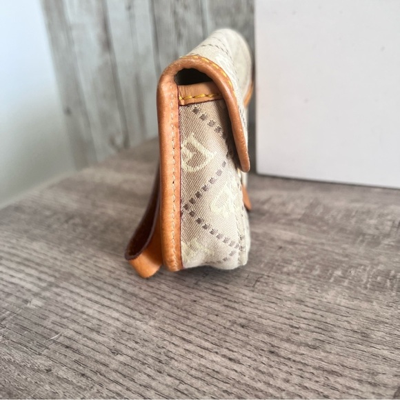 Dooney & Bourke Monogram Leather Trim Wristlet - Picture 6 of 7